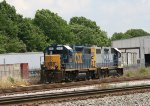 CSX 2563 & 2508 in a siding